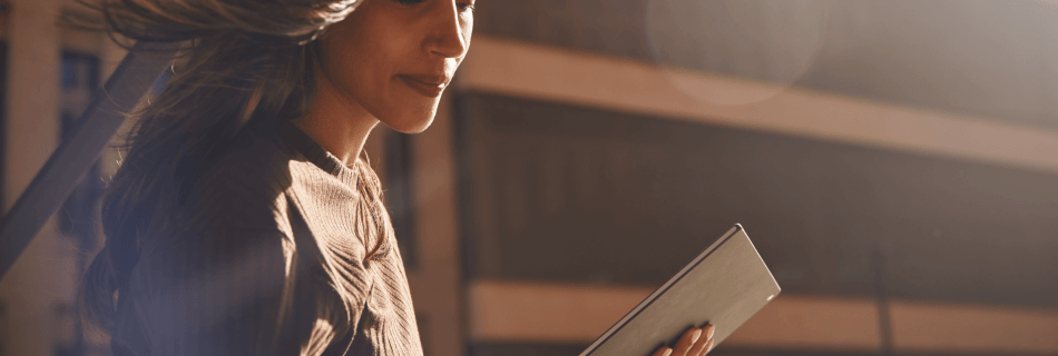 shutterstock 2083832893