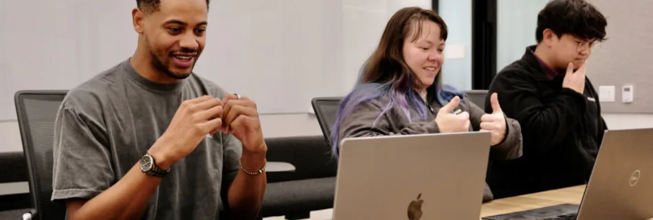 signing still 960x509 1