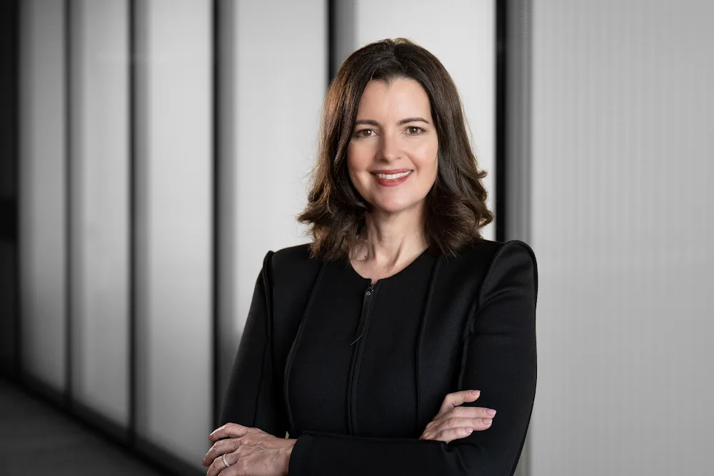 2022 S Joyce Headshotmax 1000x1000 1